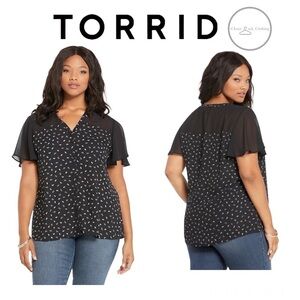 Torrid Chiffon FIutter Sleeve Top Size 5